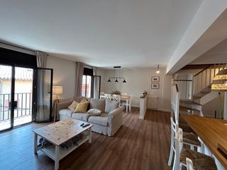 Appartement à Plaça major 2. Dúplex encantador a molló