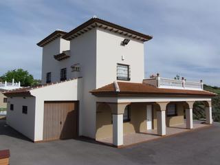Xalet  Diseminados. Chalet independiente con piscina, jacuzzi, gimnasio y vistas pan