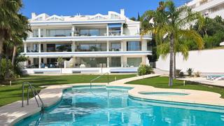 tic  Ronda golf oeste. Espectacular tico dplex con vistas al mar en benalmdena.