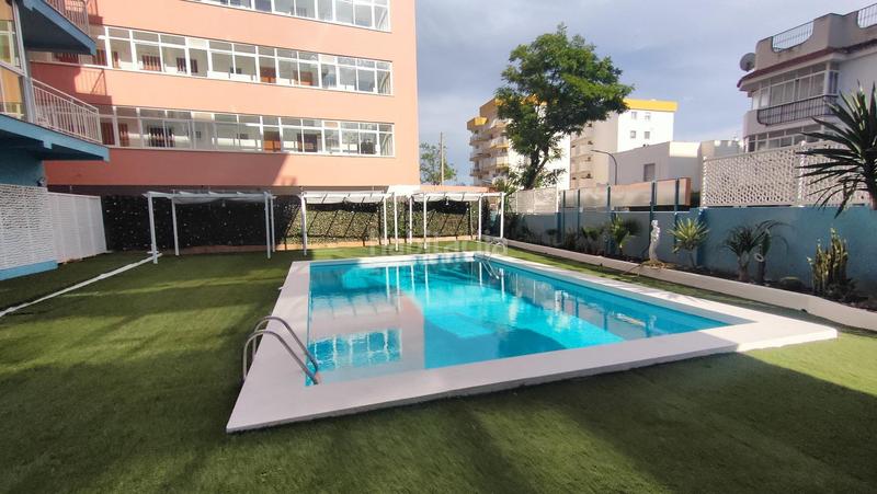 Foto 7fc0b9eb-817a-46a3-837f-d37e04c54650. Appartamento con riscaldamento piscina in El Bajondillo Torremolinos