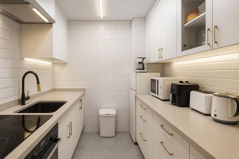 Foto 45d41314-3d77-49aa-9264-7743dfad223e. Appartement avec parking piscine dans Playa Bajadilla - Puertos Marbella