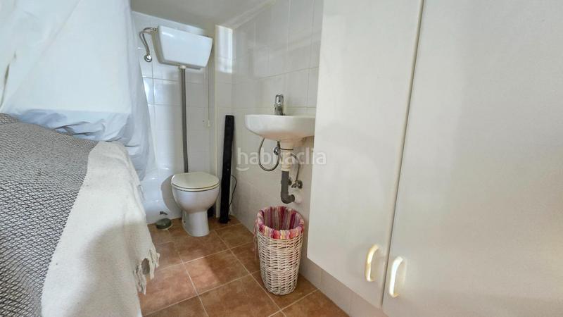 Foto a7936e4f-cf9e-41c5-9003-1f017c9d8062. Estudio local acondicionado a vivienda en el centro en Torremolinos