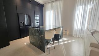 Pis  Calle de luis de velázquez. Proyecto único con múltiples posibilidades  licencia de obra con