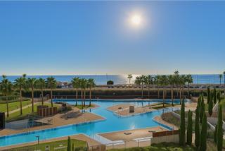 Appartement à Calle los portales 4. Apartamento de lujo frente al mar mediterráneo  3 dormitorios, 3