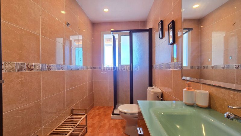 Foto 740f7ec5-53f7-4268-81ae-2613cf5b9700. Duplex con riscaldamento parcheggio piscina in Montemar Torremolinos