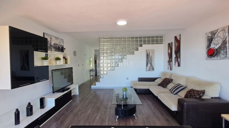 Foto cf112e4b-67e0-417f-a891-7c56be906b79. Duplex con riscaldamento parcheggio piscina in Montemar Torremolinos