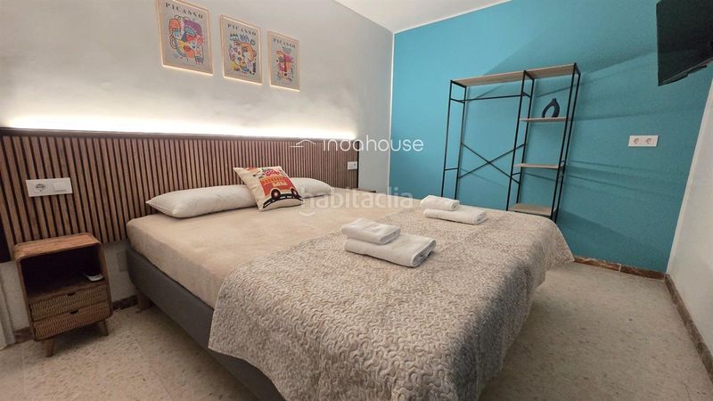 Foto 3e3c7587-f75e-4bff-9d1d-551d88851e0c. Pis amb calefacció aparcament a Centro Histórico Málaga