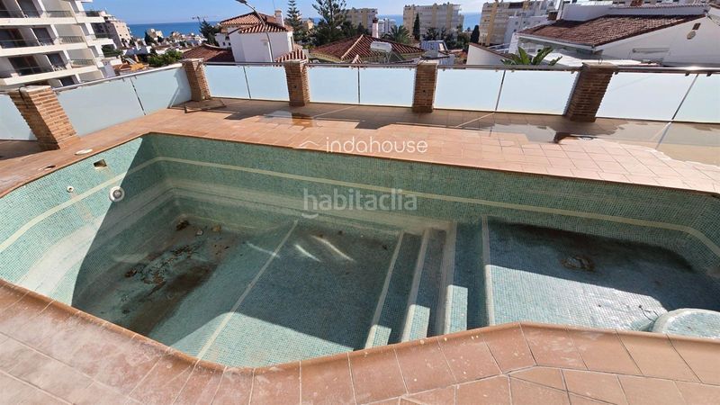 Foto 6cce9daa-13d6-41f0-8c66-1ed461191248. Dúplex amb aparcament piscina a Montemar Torremolinos