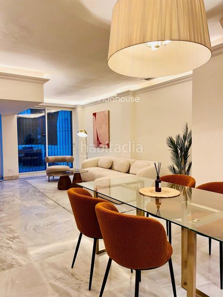 Foto de68c549-8e28-4c8b-9c03-efc7bd2b9d5a. Dúplex amb aparcament a Playa de la Fontanilla Marbella