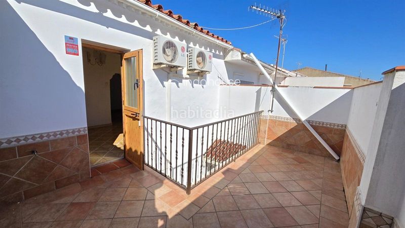 Foto ebb6fc7e-c720-48e5-9b91-4cddb49f9169. Casa adossada a Campanillas Málaga