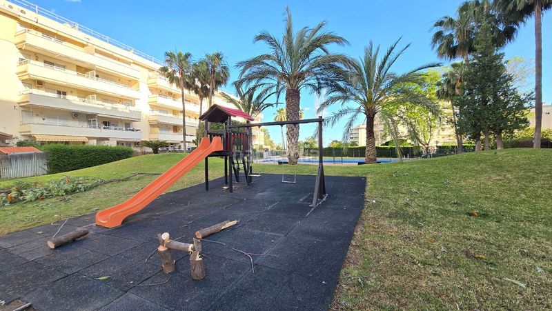 Foto 15cc4e16-b119-476a-b0f9-58e5e3892e31. Pis amb calefacció aparcament piscina a Arroyo de la Miel Benalmádena