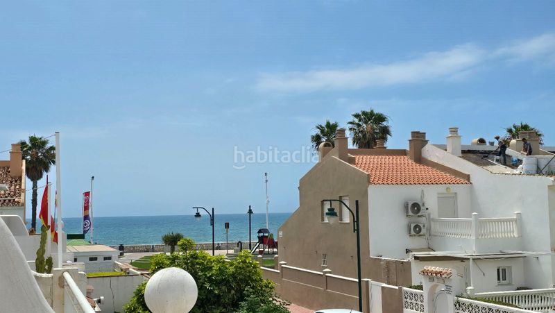 Foto 0aa9071f-7f50-447c-b26e-07f35b10393e. Casa adossada amb calefacció aparcament piscina a Málaga