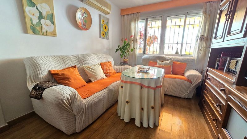 Foto 284e3ba7-4179-4d17-a533-55c2cb651eb8. Casa adossada amb calefacció aparcament piscina a Málaga