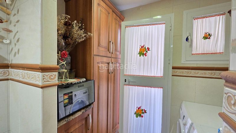 Foto f724cef8-546d-43e9-a0e5-103614150894. Casa adossada amb calefacció aparcament piscina a Málaga