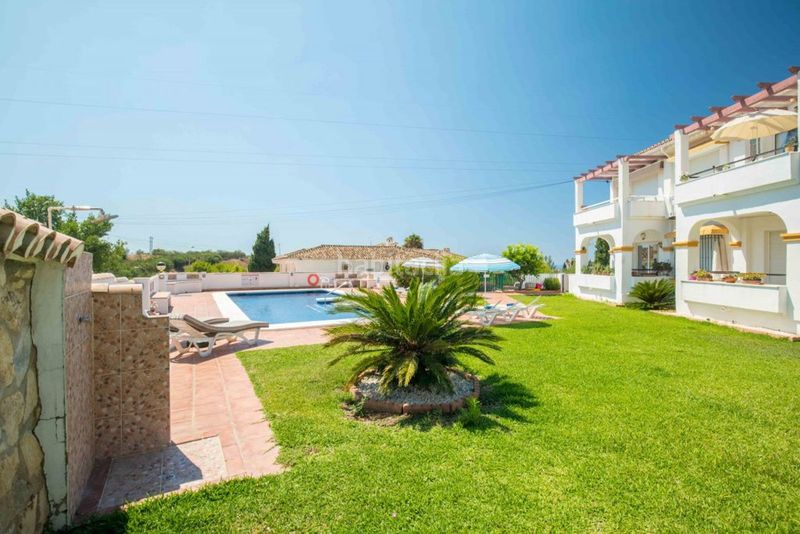 Foto 06b0302f-53f6-4ec5-8ba1-17f954b40122. Pis amb calefacció aparcament piscina a La Capellanía - El Higuerón Benalmádena