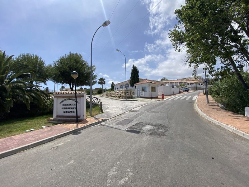 Foto a86fb9c1-57c1-404b-86e9-f7d893215d6a. Pis amb calefacció aparcament piscina a La Capellanía - El Higuerón Benalmádena
