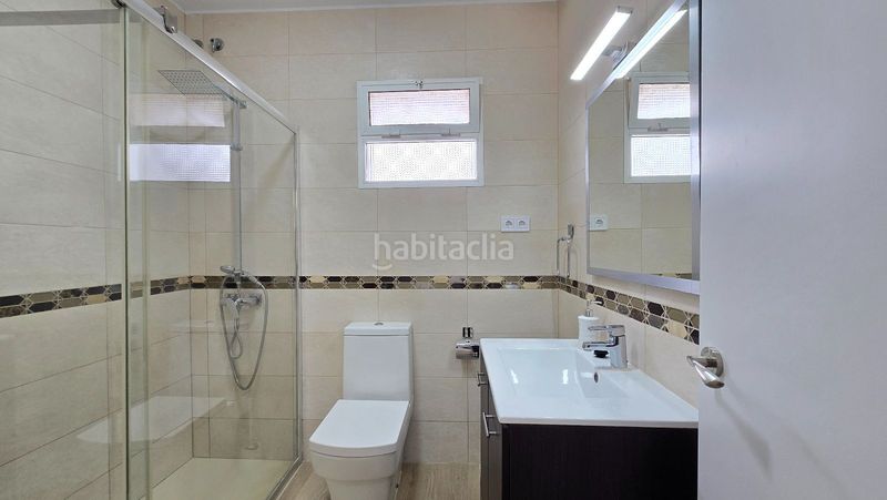 Foto d0e5dc50-0de9-4848-848c-8d72d609a8dd. Xalet amb piscina a El Pinar- Palacio de Congresos Torremolinos