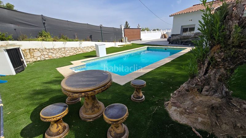 Foto f25f13f8-3940-4541-b395-d6194c09c57e. Xalet amb piscina a El Pinar- Palacio de Congresos Torremolinos