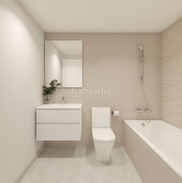 Foto b5d78c28-48d0-4ac9-a47c-733072dc74de. Pis a calle huerta del sol s/n a San Jerónimo - La Bachillera Sevilla