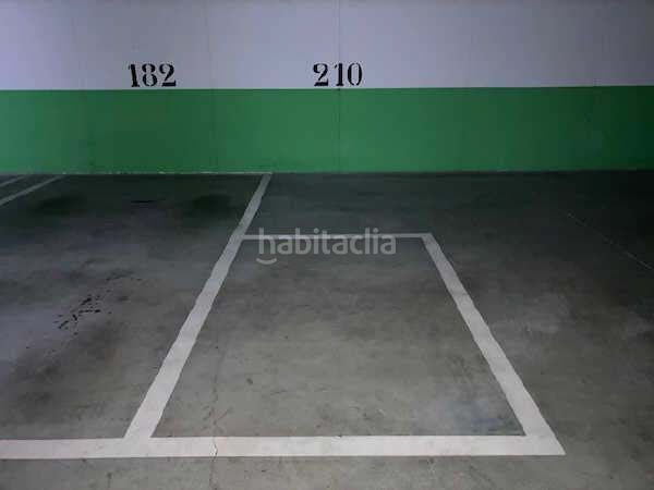 Foto b8c053ae-a9ff-4152-9576-c422d83b4303. Parking moto dans avenida salvador dalí 2 dans Soto de Henares Torrejón de Ardoz