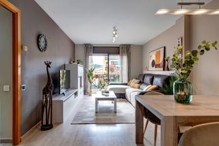 Piso en Centre. Pis al centre d’igualada — ampli, lluminós i amb totes les comod