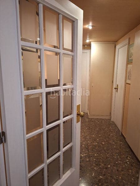 Foto 3fa8dd9b-89fe-4120-8d4a-d17e5365a3f3. Pis amb xemeneia calefacció aparcament a Sant Gervasi - Bonanova Barcelona