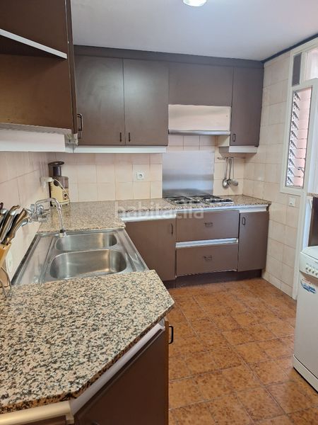 Foto 79396966-12a8-4c59-861c-1e16c3111057. Pis amb xemeneia calefacció aparcament a Sant Gervasi - Bonanova Barcelona