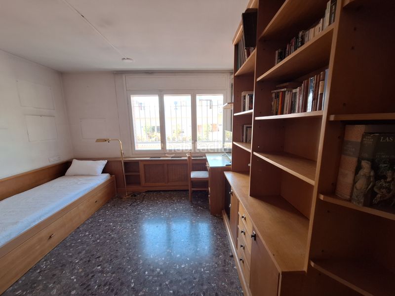 Foto b4aa0586-1997-421f-9389-e738ce3994e9. Pis amb xemeneia calefacció aparcament a Sant Gervasi - Bonanova Barcelona