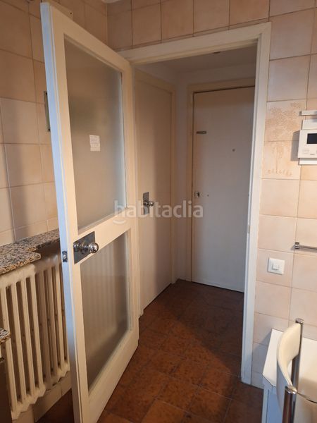 Foto ed9972d9-62ee-4757-9586-97a29a6777f2. Pis amb xemeneia calefacció aparcament a Sant Gervasi - Bonanova Barcelona