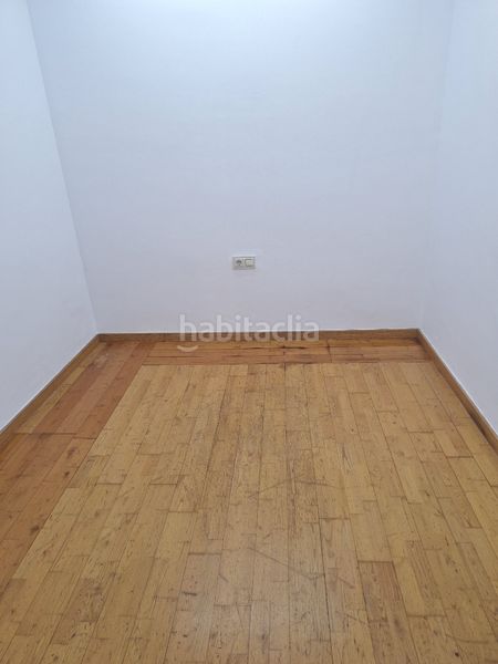 Foto 1e2d8083-d459-4453-bc93-c2e034cc66e4. Pis amb aparcament a Centre Sabadell