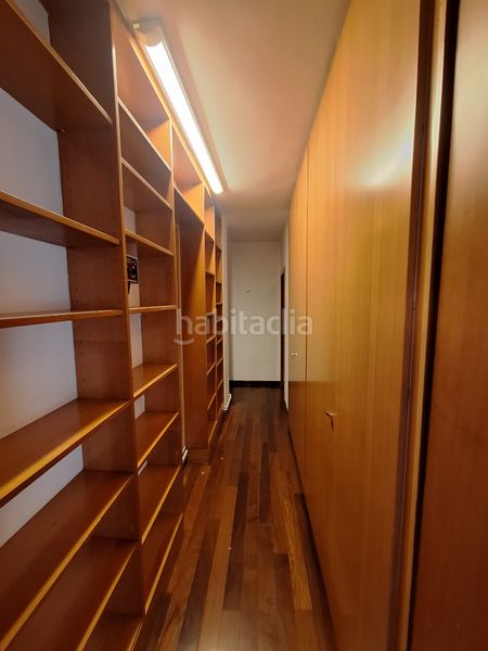 Foto 1ec1be2b-c455-49d8-a340-38014280c875. Pis amb aparcament a Centre Sabadell