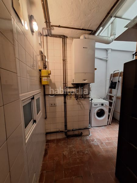 Foto cdaffe86-ce06-46f7-9b4c-a6ec381e77a0. Pis amb aparcament a Centre Sabadell