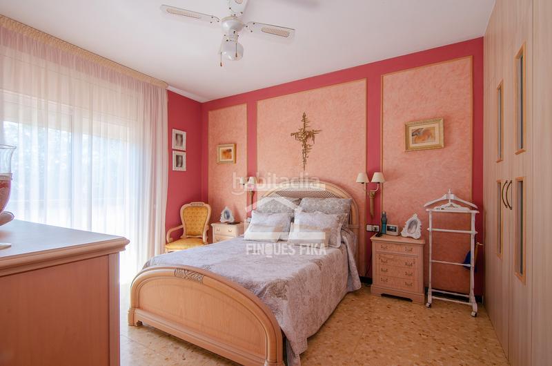 Foto e68684d8-6985-44cd-8556-0936c114ed8f. Chalet con camino riscaldamento parcheggio piscina in Mataró