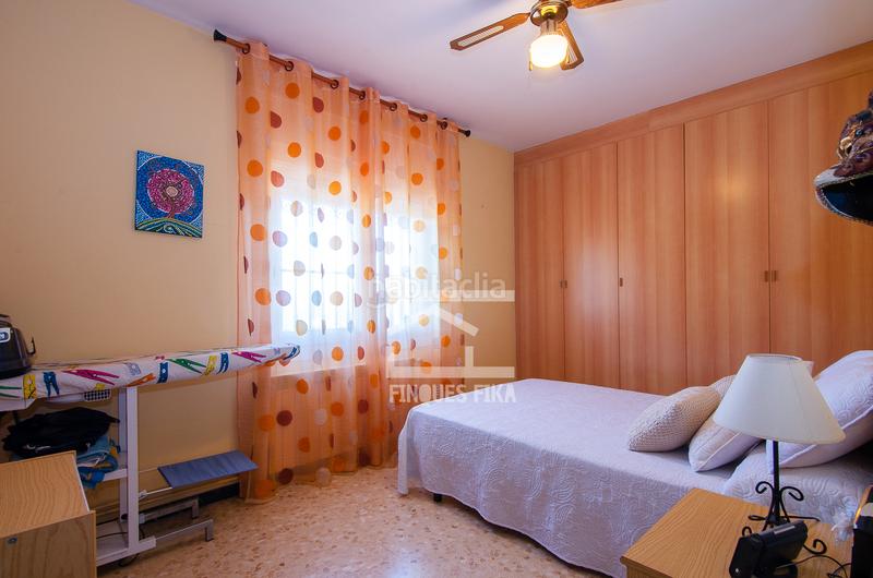 Foto ebed5826-5aa1-4185-bc1b-6c6f71744bd5. Chalet con camino riscaldamento parcheggio piscina in Mataró