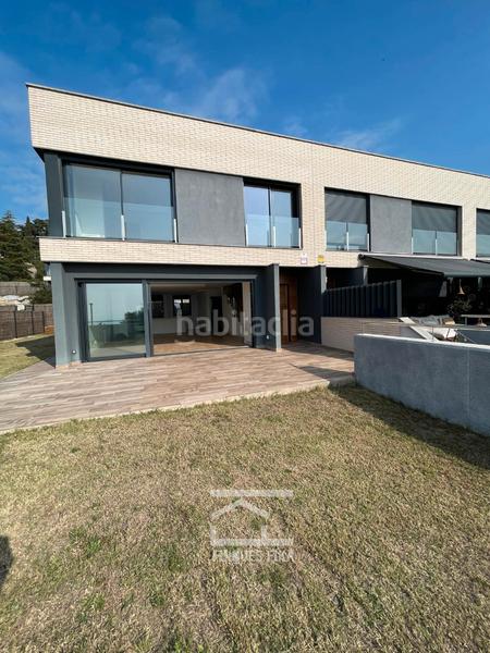 Foto 2fd22f94-0d9f-4f56-b990-c3e8d73d370f. Casa aparellada amb calefacció aparcament a Urbanitzacions Mataró