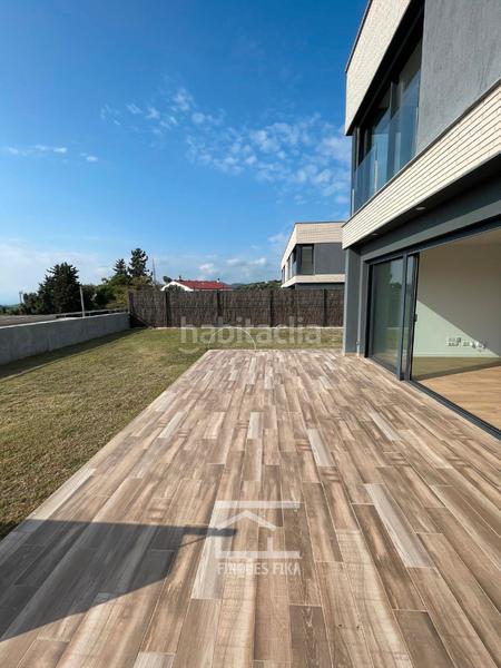 Foto 931fad36-1bd9-4982-9802-85a0e894ba5b. Casa aparellada amb calefacció aparcament a Urbanitzacions Mataró