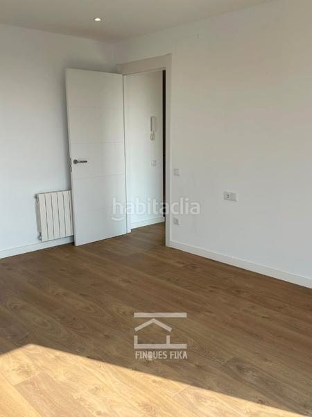 Foto bdd79b1b-10cb-45d0-ac3d-bc6a5fe3848d. Casa aparellada amb calefacció aparcament a Urbanitzacions Mataró