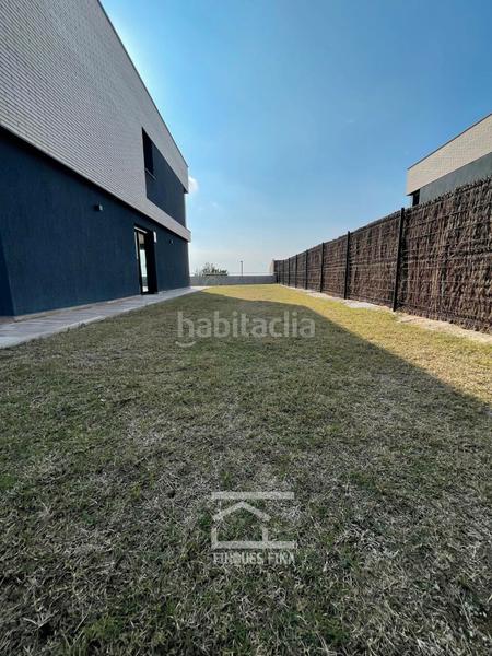 Foto bdf1b9cb-c205-4f59-b99e-c3dbf5badb52. Casa aparellada amb calefacció aparcament a Urbanitzacions Mataró