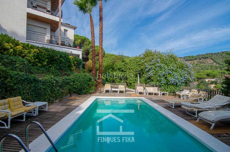 Foto 6bdbe63e-11db-4d3a-8e60-f574e32a3e0d. Chalet avec cheminée chauffage parking piscine dans Argentona