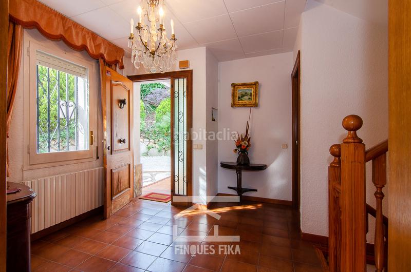 Foto 7de83576-fcb5-4bb7-97c6-ddf3aa0855a0. Chalet avec cheminée chauffage parking piscine dans Argentona