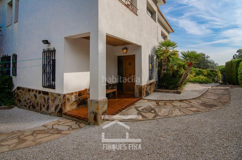 Foto b6a24c2b-14cd-4761-80e6-ea01c6a1acad. Chalet avec cheminée chauffage parking piscine dans Argentona