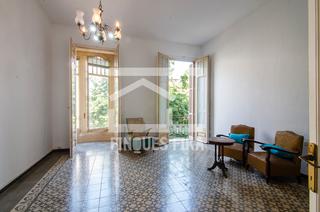 Casa  Carrer de la riera 96. Casa señorial en la riera de mataró