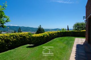 Location Chalet  Passatge rosers. Chalet con piscina en alquiler en argentona