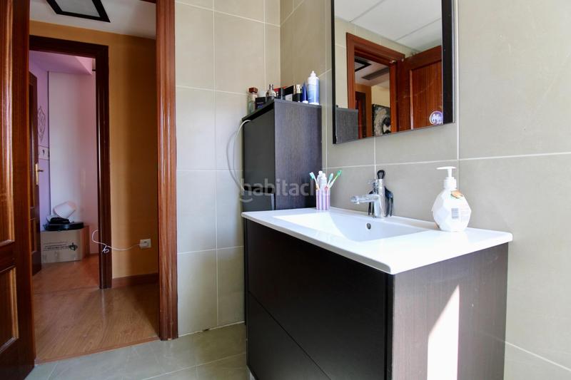 Foto d568c9db-9802-4e14-8551-9fd570415bd8. Piso  en la entrada de las gabias con terraza y a 5 minutos andando del futuro metro en Gabias (Las)