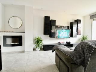 Apartament  Calle santa ana. Oportunidad en atarfe! piso luminoso con piscina y garaje inclui