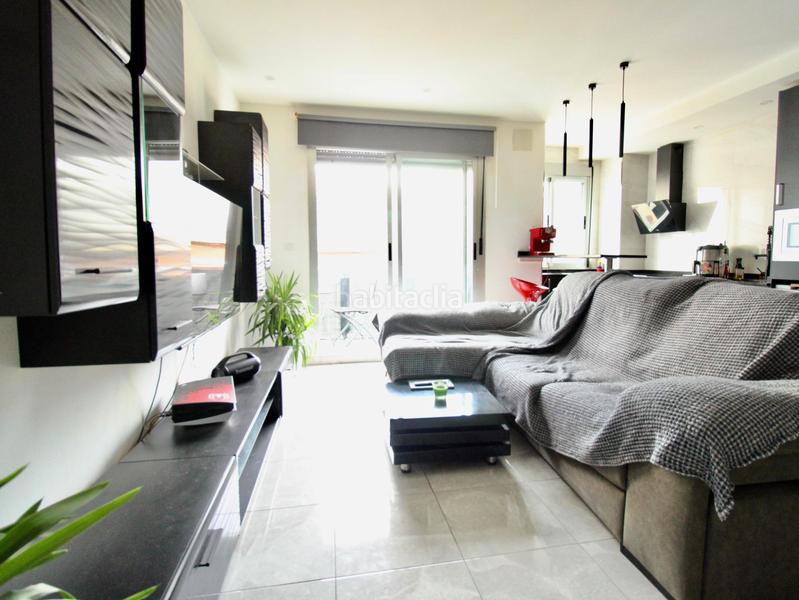 Foto 0fa38906-543b-4ca6-a277-a8be7a14a4ca. Pis amb calefacció aparcament piscina a Atarfe