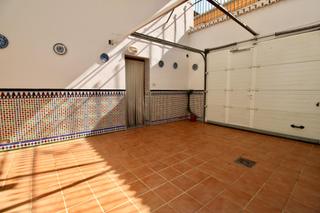 Casa adossada  Calle de santa barbara. Casa luminosa en santa fe  134m, 3 habitaciones, patiogaraje y c