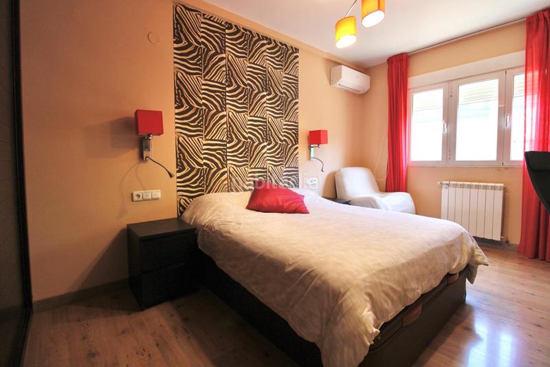 Foto 5b3bfe89-6664-4ab2-a0bd-680498748ad6. Piso oportunidad única en el corazón ! piso de 3 dormitorios en la caleta en Granada