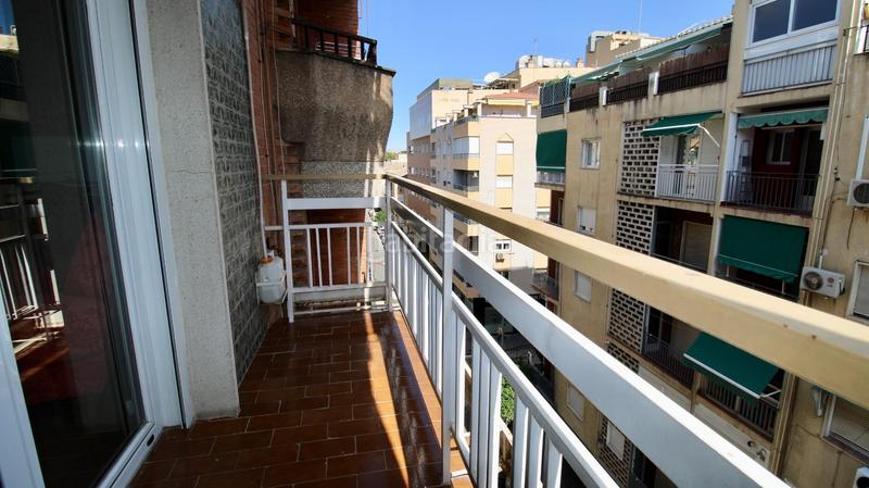 Foto b40a8bde-761f-41a1-991f-5631ec63608f. Piso oportunidad única en el corazón ! piso de 3 dormitorios en la caleta en Granada