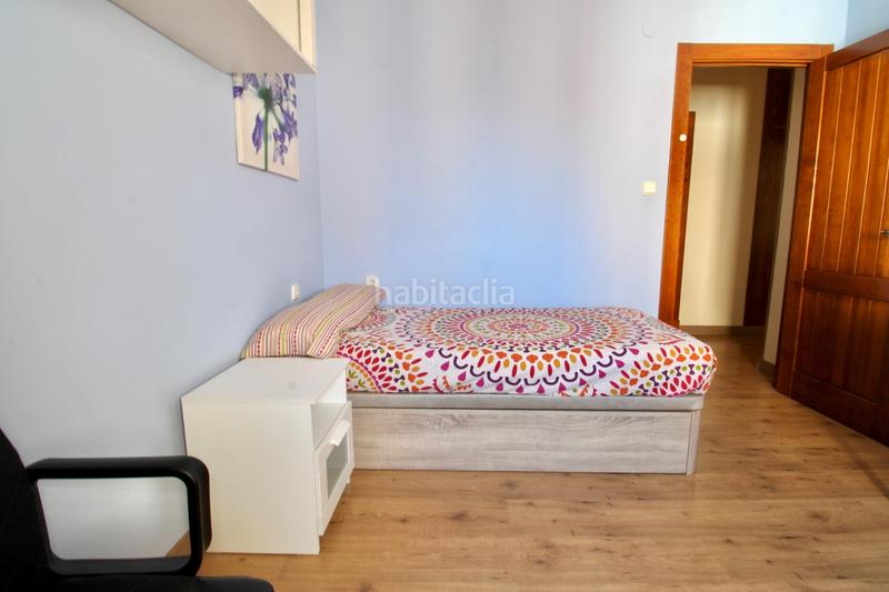 Foto eb10872d-eea9-438a-858b-9115451bbb6f. Piso oportunidad única en el corazón ! piso de 3 dormitorios en la caleta en Granada